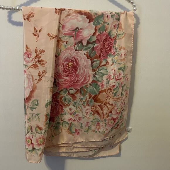 Vintage Laura Ashley Silk floral Scarf shabby cottage chic 35” square Italy pink - Picture 6 of 7